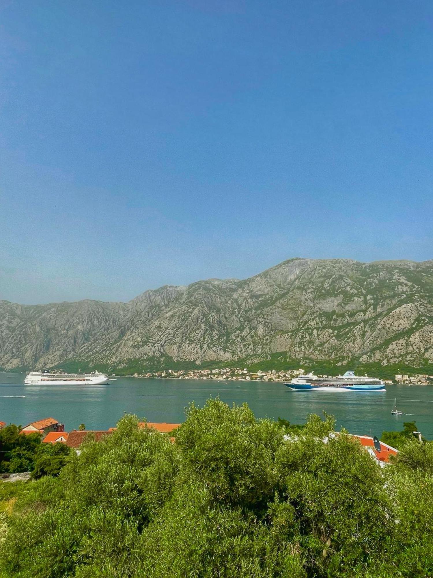 Apartments Krivokapic Prcanj With Bay View Kotor Extérieur photo