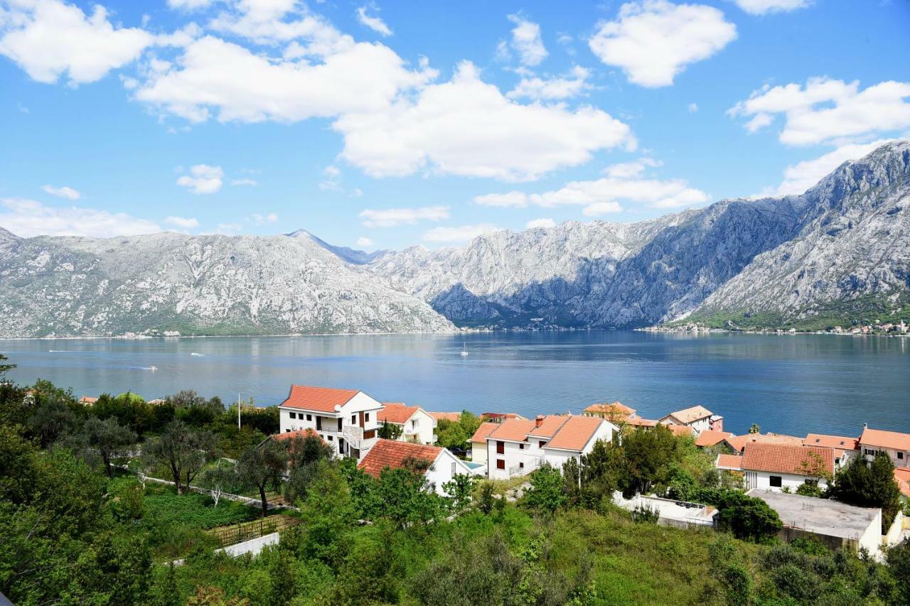 Apartments Krivokapic Prcanj With Bay View Kotor Extérieur photo